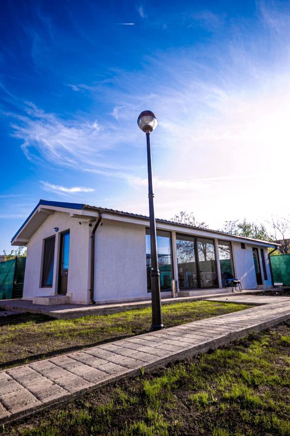 Hotel Complex Turistic N&S Două Mai Exterior foto