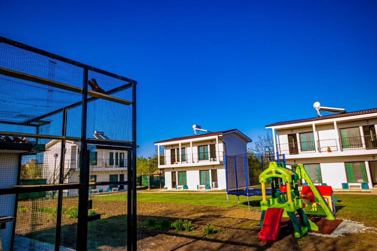 Hotel Complex Turistic N&S Două Mai Exterior foto
