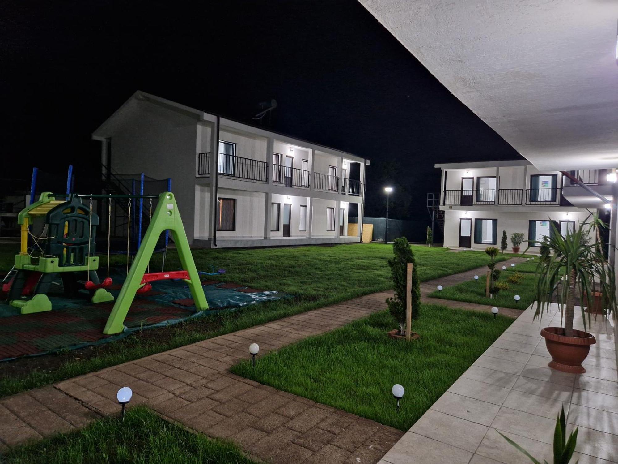 Hotel Complex Turistic N&S Două Mai Exterior foto